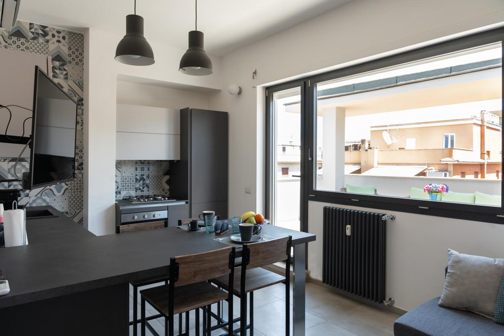 Apartment Penthouse With Panoramic Terrace -3 Min To Metro A Rome